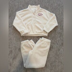 American Eagle Sherpa Matching Set